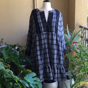 ⚡️Black and White Plaid Suzanne Betro Dress⚡️